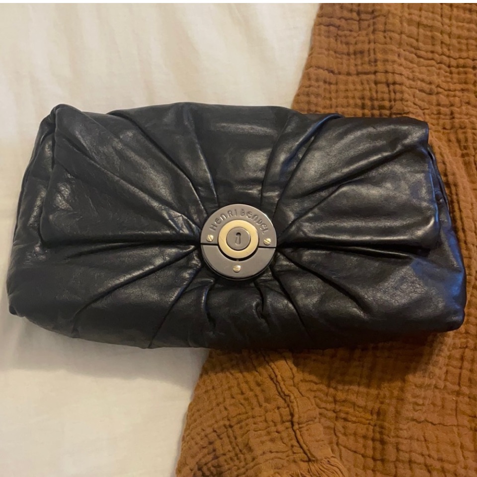 Henri Bendelpush Lock Convertible Clutch/Crossbody